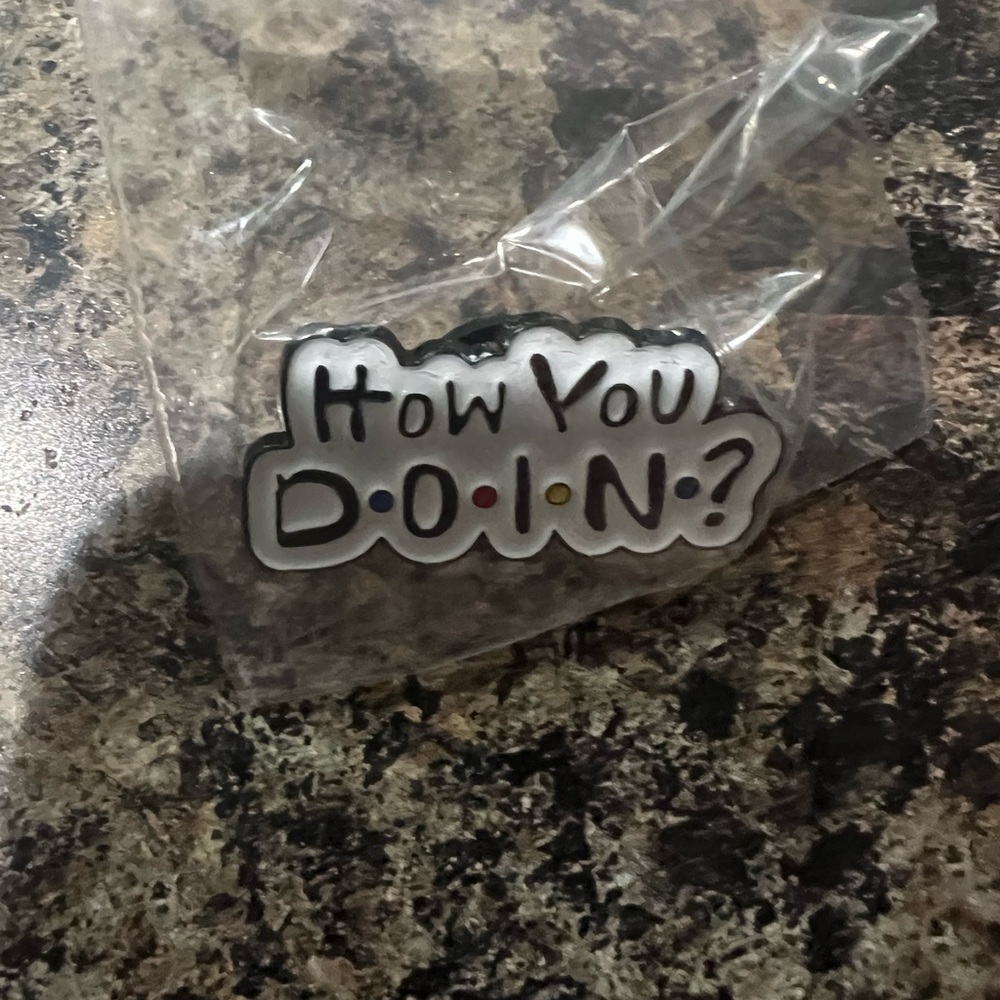 $2 FRIENDS PIN/BROOCH. NEW. ENAMEL METAL. $2 WITH ANY $10 ORDER OR MORE. - Picture 6 of 15